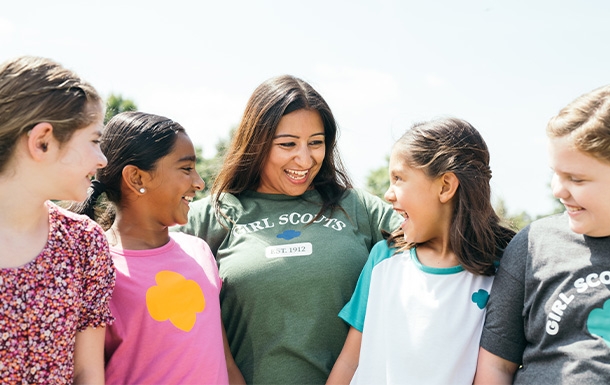 Become a Girl Scout Volunteer